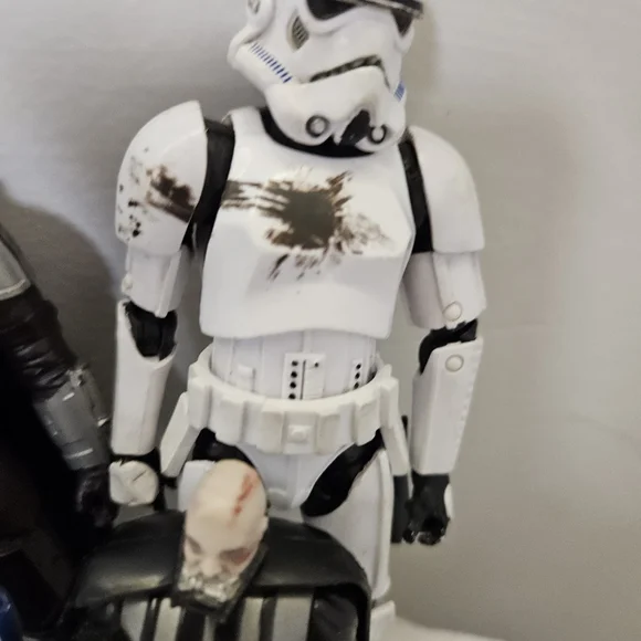 Star Wars Action Figure Set - Black, White, Tan - Picture 5 of 16